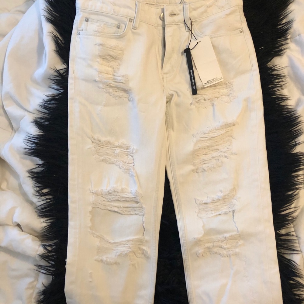 Zara White Boyfriend Jeans